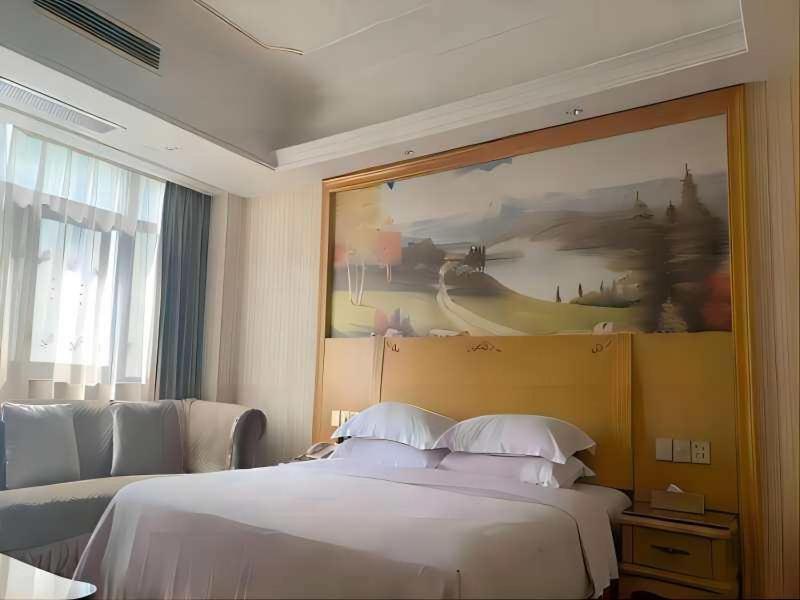 Vienna International Hotel Fenghua Zhongshan Road Exterior foto