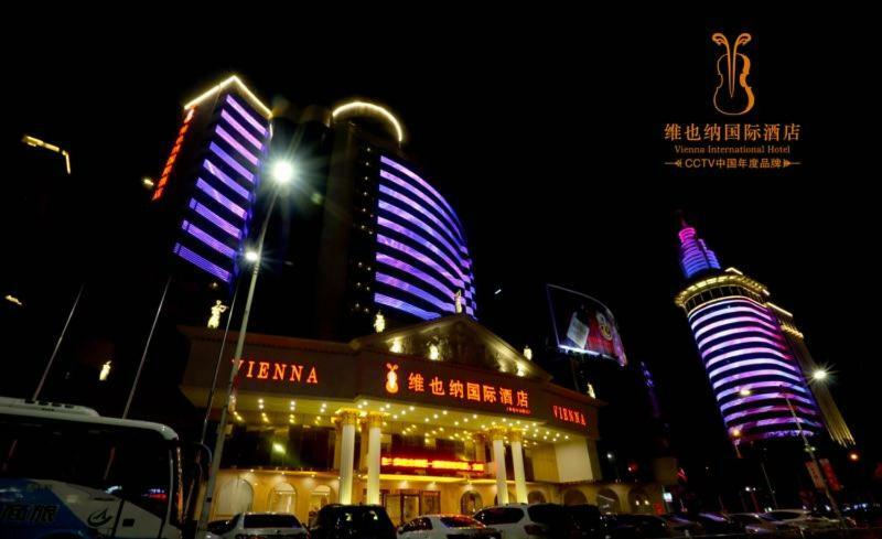 Vienna International Hotel Fenghua Zhongshan Road Exterior foto